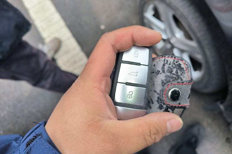 Used Volkswagen Magotan 2015 1.8TSI Prestige Model Vehicle Key