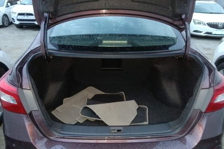 Used Nissan Sylphy 2018 1.6XV CVT Deluxe Edition Trunk