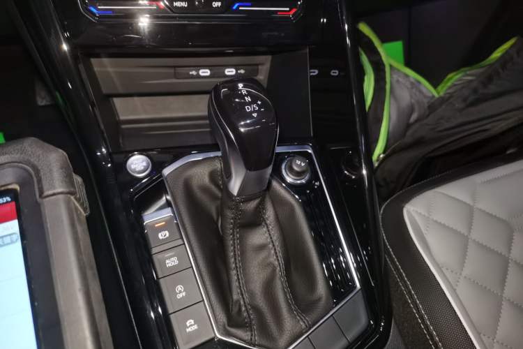 Used Volkswagen Tayron 2024 330TSI Two-Wheel Drive Luxury Plus Advanced Version
