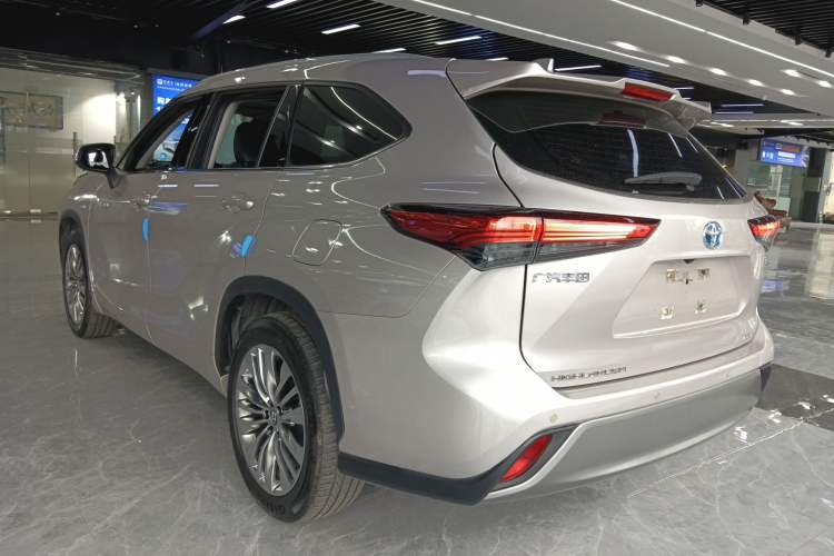 Used Toyota Highlander 2023 2.5L Smart Electric Hybrid Dual-Motor All-Wheel-Drive Luxury 7-Seater Exterior 2