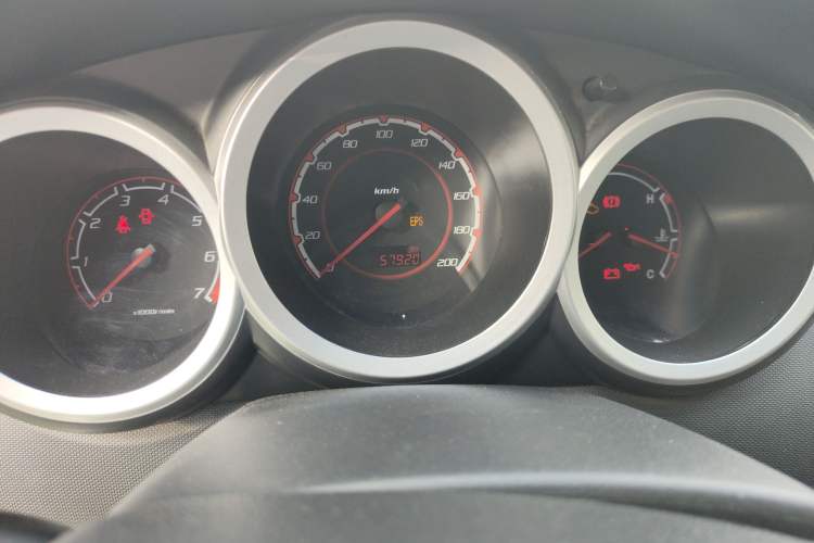 Used Changan CX20 2014 1.4L Manual Sunroof Navigation Version China V Standard
