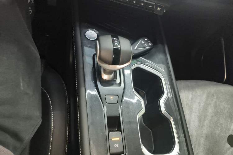 Used Changan CS75 2026 Model PRO 1.5T DCT Prestige 7-Seater