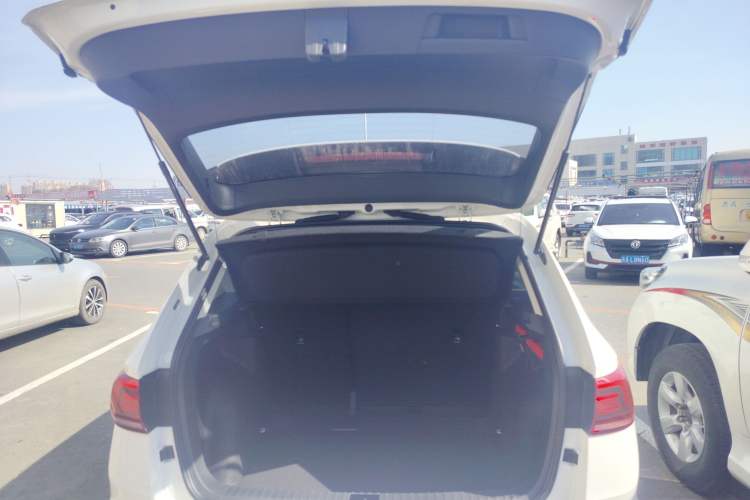 Used Volkswagen Tharu 2022 280TSI Two-Wheel-Drive Luxury Edition