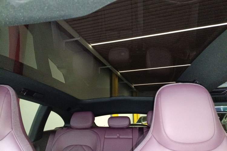 Used Nio ET5T 2025 100kWh Touring Headliner