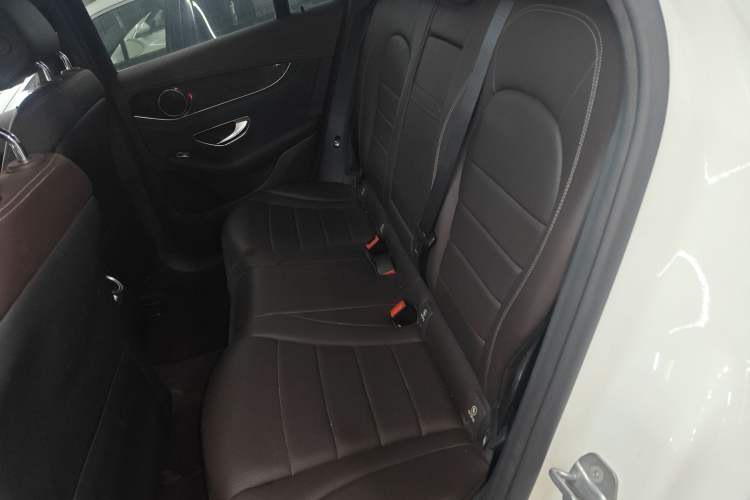 Used Mercedes-Benz GLC 2017 GLC 260 4MATIC Luxury Model