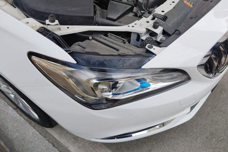 Used Buick Verano 2017 Sedan 15S Automatic Entry Model Right Front Headlight