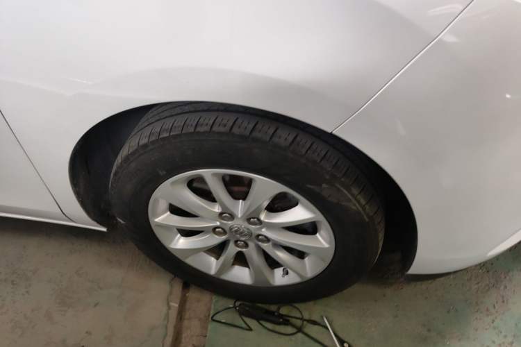 Used Buick GL8 2018 ES 28T Premium Model China VI Standard Right Front Wheel Hub