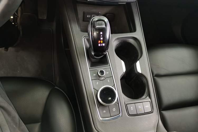 Used Cadillac XT4 2022 28T Two-Wheel-Drive Luxury Version
