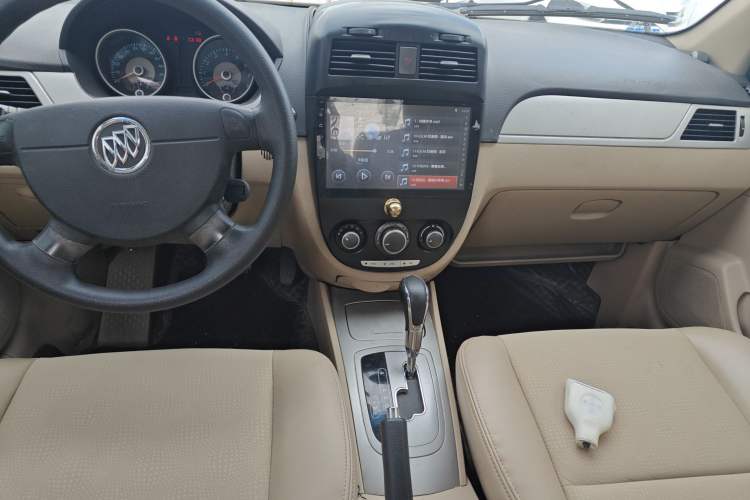 Used Buick Excelle 2013 1.5L Automatic Classic Model
