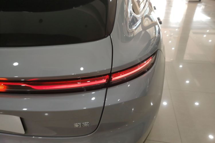 Used Nio ET5T 2025 75 kWh Touring Exterior 6