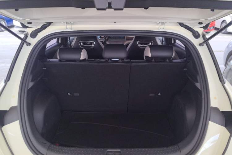 Used BYD Dolphin 2023 420 km Fashion Edition