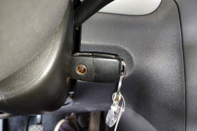 Used Volkswagen Touran 2015 1.4T Manual Fashion Edition 5-Seater
