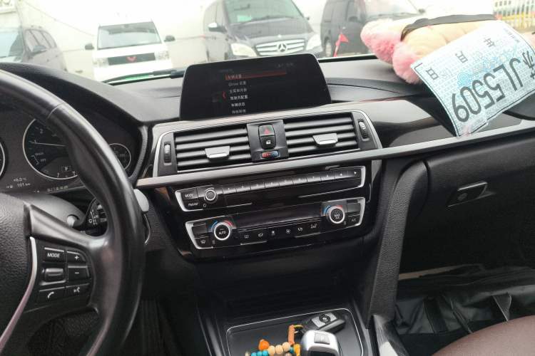 Used BMW 3 Series 2018 320Li Fashion Model
