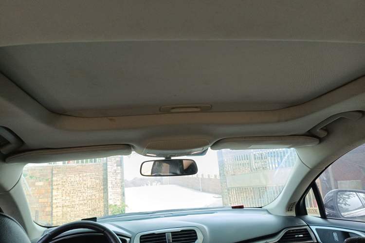 Used Ford Mondeo 2018 EcoBoost 180 Fashion Edition Headliner