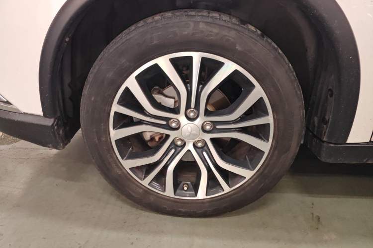 Used Mitsubishi Outlander 2016 2.4L 4x4 Elite Edition 5 Seats
