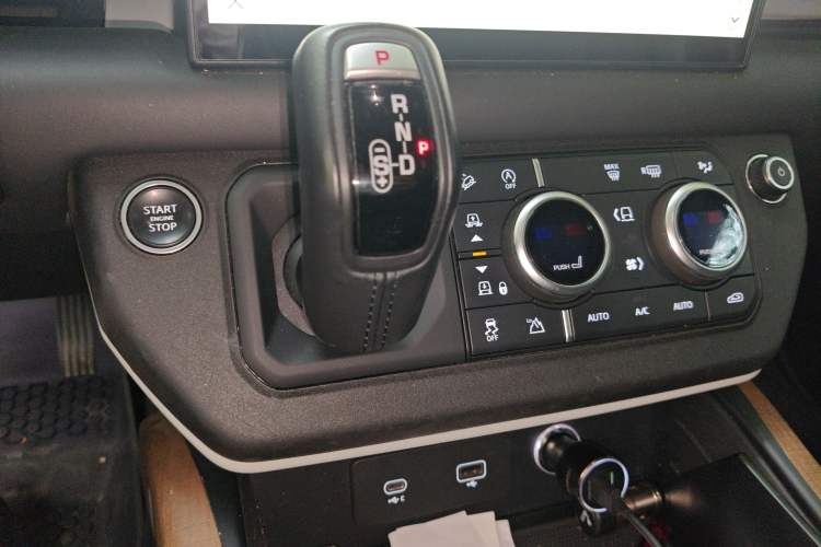 Used Land Rover Defender 2022 110 P400 Dark Edition