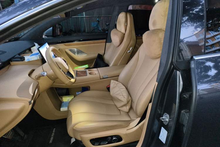 Used Hima Luxeed R7 2024 All-Electric 736 km Ultra