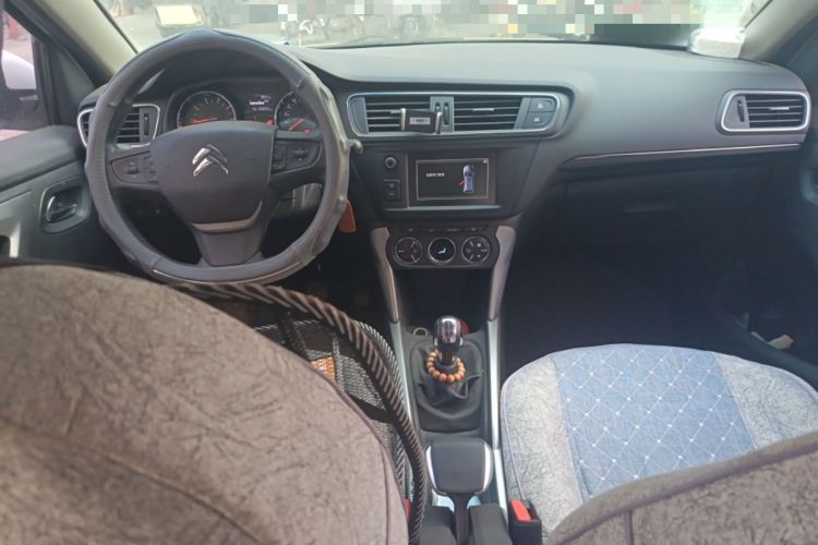 Used Citroen C3-XR 2015 1.6L Manual Pioneer Model Center Console