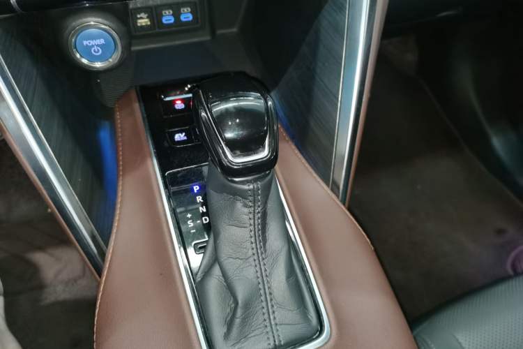 Used Toyota Harrier 2022 Dual-Engine 2.5L CVT Four-Wheel Drive Luxury Edition
