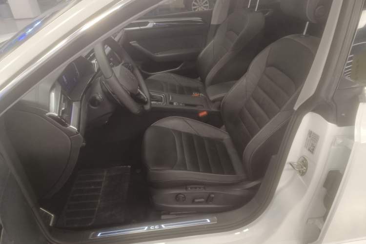 Used Volkswagen FAW-Volkswagen CC 2021 Estate Car 380TSI Vizion Edition
