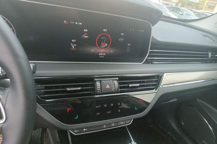 Used Hongqi HS5 2022 Revised Version 2.0T Smart Connect Flagship Edition
