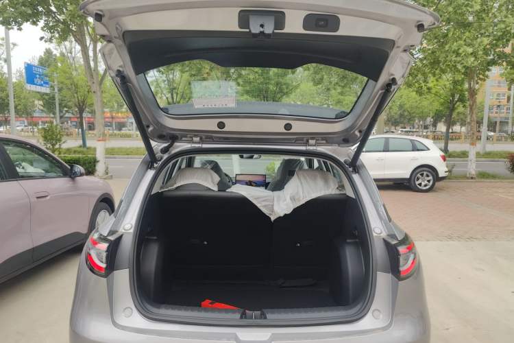 Used Geely Galaxy Geome 2026 Model 310km Dream Edition Trunk