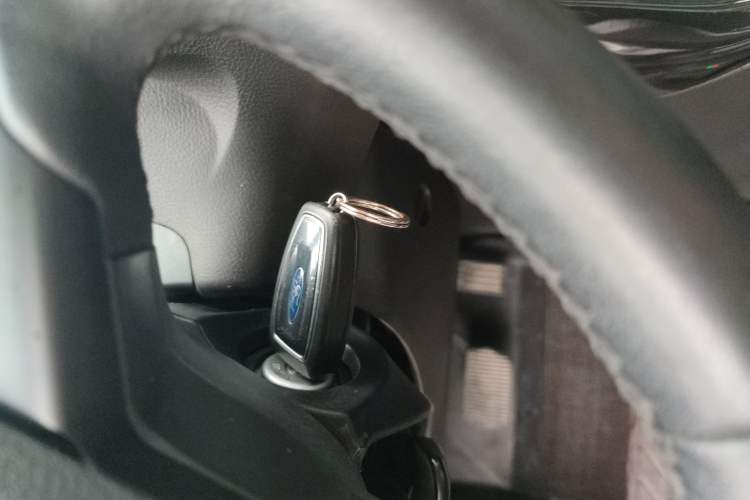 Used Ford Focus 2017 Hatchback 1.6L Automatic Fashion Edition Smart Drive Version Vehicle Key