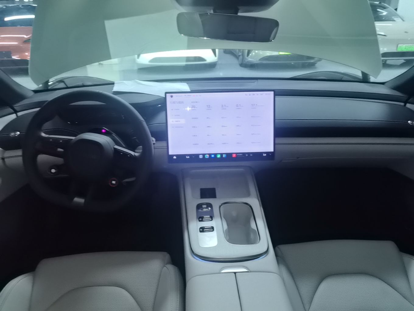 Xiaomi Auto SU7 2024 Rear-Drive Ultra-Long Range Advanced Pro-Level Intelligent Driving Version — снимка 12