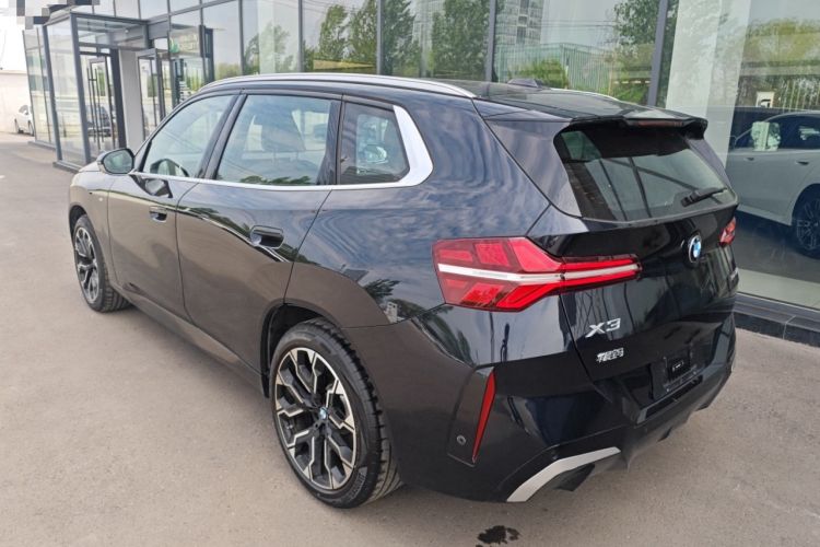 Used BMW X3 2025 xDrive30L Leading Model M Sport Package Exterior 2