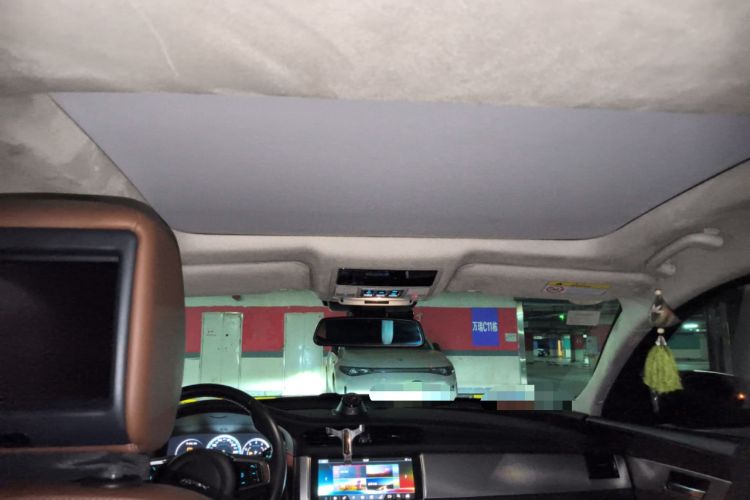 Used Jaguar XFL 2018 XFL 2.0T 250 PS Premium Edition
