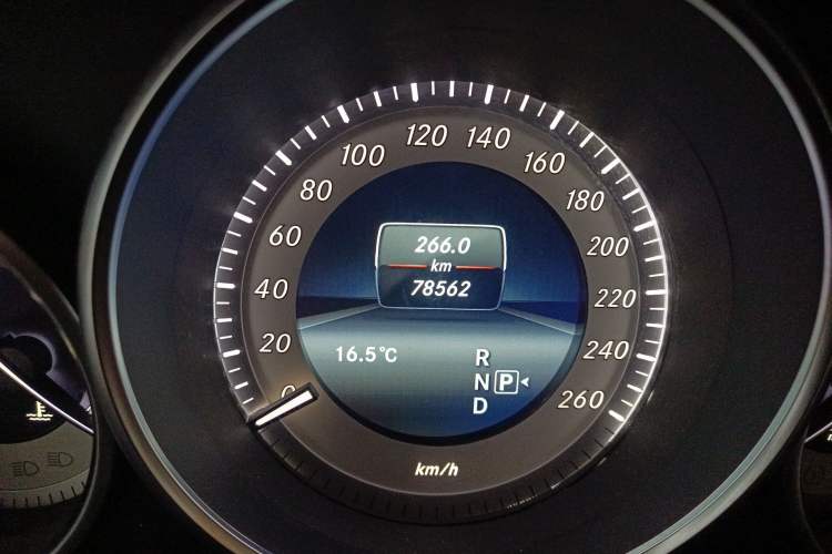 Used Mercedes-Benz E-Class 2014 E 200 Coupe Odometer Close Up