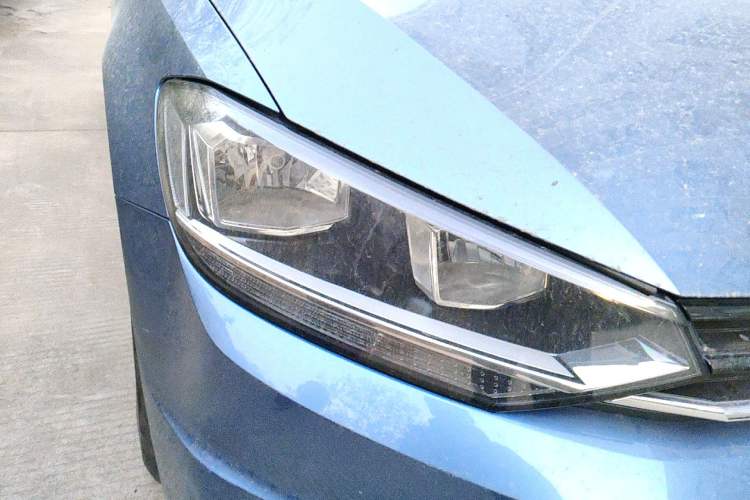 Used Volkswagen Touran 2018 Volkswagen Touran L 280TSI DSG Comfort Edition 7 Seats China V Emission Standard Right Front Headlight