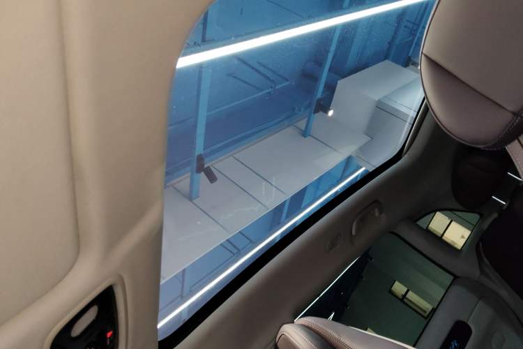 Used Leapmotor C11 2024 Range-Extended 300 Luxury Edition Headliner