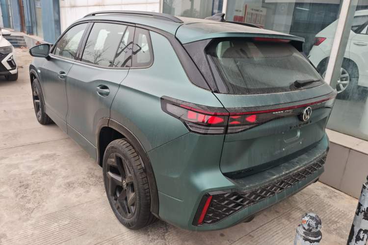 Used Volkswagen Tayron 2025 Tharu L 330TSI Two-Wheel Drive Elite City Package
