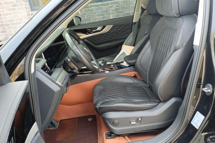 Used Hongqi HS5 2022 Revised Version 2.0T Smart Connect Flagship Edition
