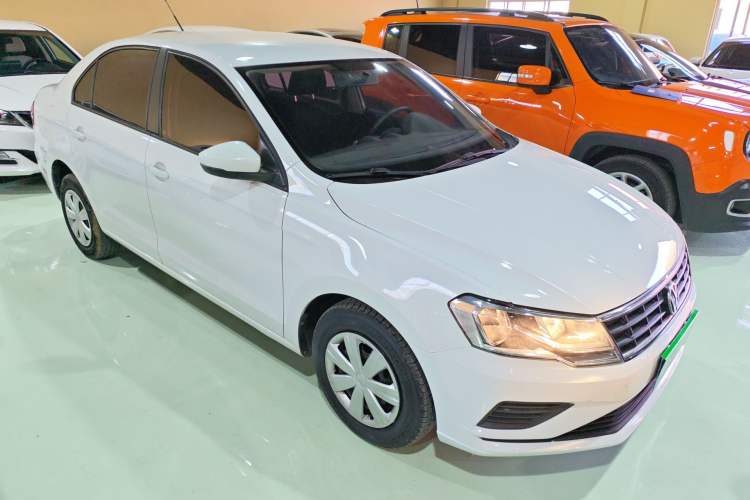 Used Volkswagen Jetta 2017 1.4L Manual Fashion Edition