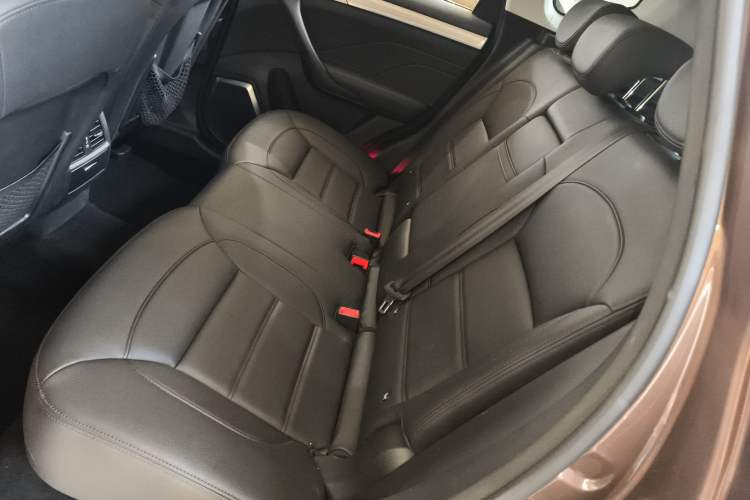 Used Haval H7 2016 Blue-Label H7 2.0T Automatic Luxury Model
