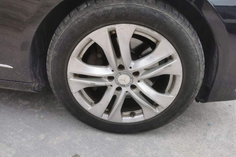 Used Mercedes-Benz E-Class 2012 E 260 L CGI Fashion Model
