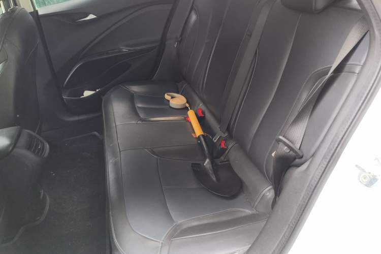 Used Buick Velite 6 2019 Connected Fashion Model