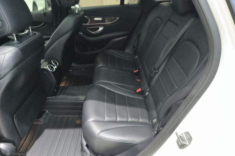 Used Mercedes-Benz GLC 2019 GLC 260 L 4MATIC Dynamic Model