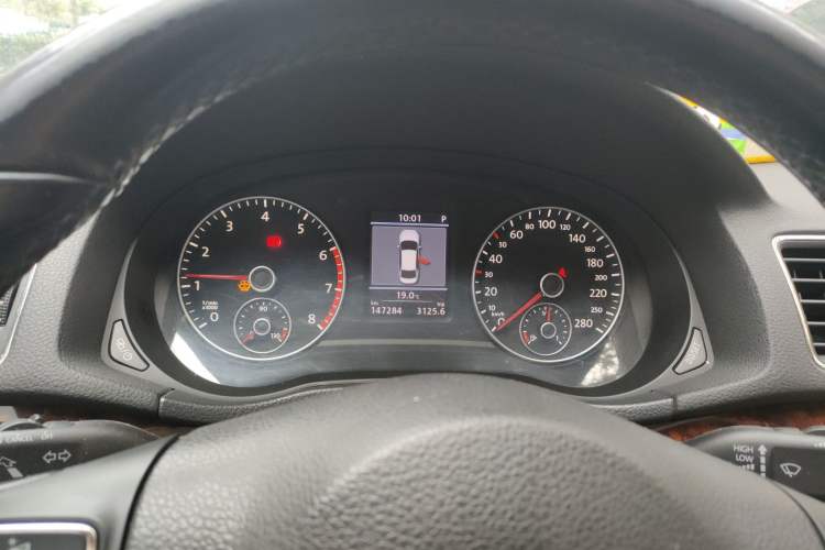 Used Volkswagen Passat 2013 1.8TSI DSG Prestige Edition Instrument Cluster