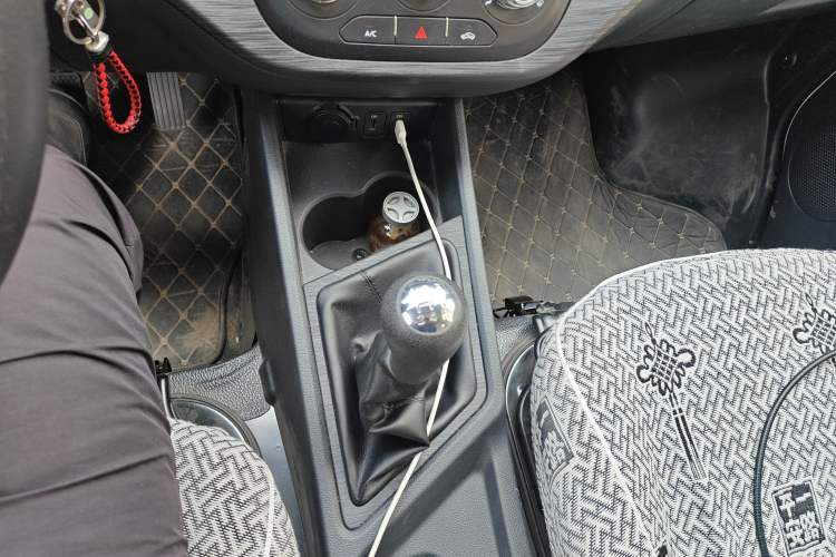 Used Chana Ruixing M60 2023 1.5L GDI Comfort-Class Passenger Vehicle 6/7 Seats