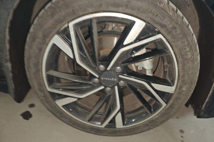 Used Lynk & Co 03 2023 1.5TD DCT JingPro
