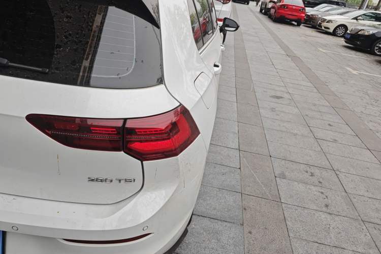 Used Volkswagen Golf 2021 280TSI DSG R-Line Exterior 3