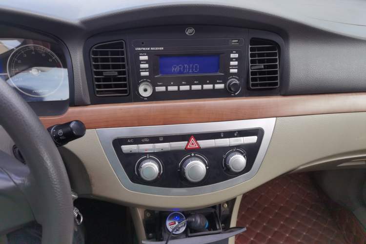 Used Lifan Auto 620 2012 1.5L Manual Comfort Type A
