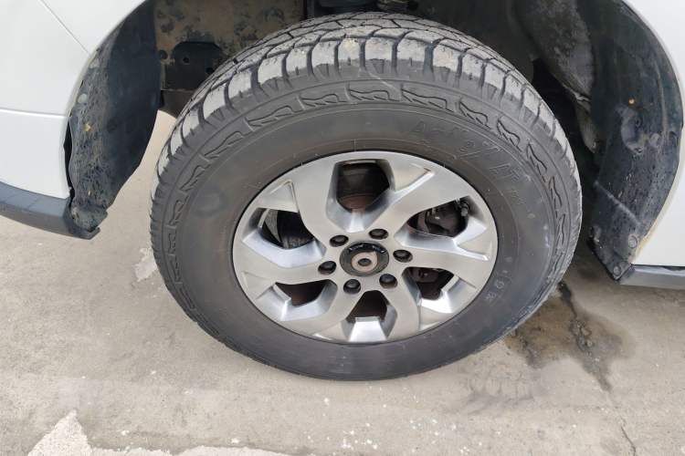 Used Great Wall Poer 2021 2.0T Commercial Version Automatic Diesel 4x4 Navigation-Type Standard Box GW4D20M
