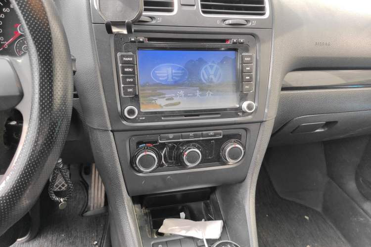 Used Volkswagen Golf 2012 1.6 Manual Comfort Edition
