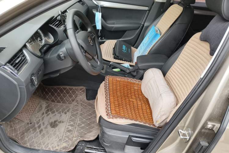 Used Skoda Octavia 2019 1.5L Automatic Smart Drive Luxury Edition China V Standard Left Front Seat