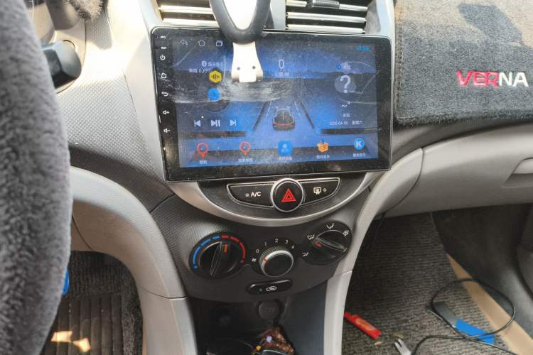 Used Hyundai Verna (older generation) 2014 1.4L Manual Smart GLS Trim
