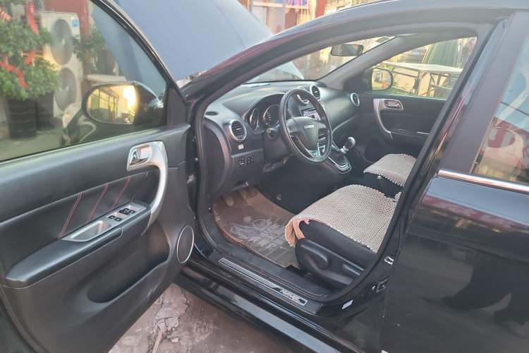 Used Haval H6 2016 Upgraded Model 1.5T Manual Two-Wheel Drive Value Edition